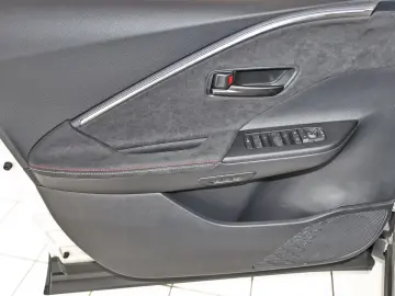 TOYOTA C-HR Toyota 5-Türer GR SPORT Premiere 2 0-l-Hybr