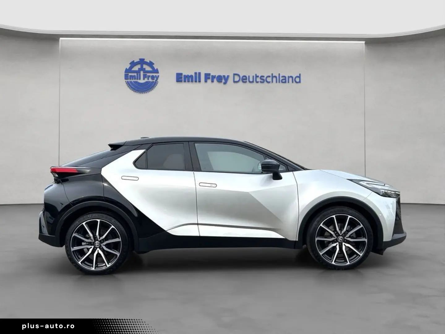 TOYOTA C-HR 2.0 Hybrid AWD GR SPORT Premiere