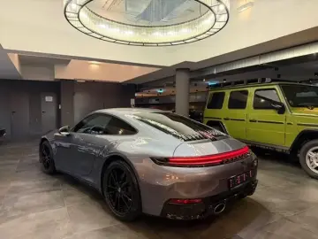 Porsche 992 .2 911 C2 FACELIFT MATRIX