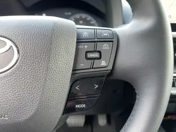 TOYOTA C-HR 1.8 Hybrid Teamplayer  Technik Paket CAM SH