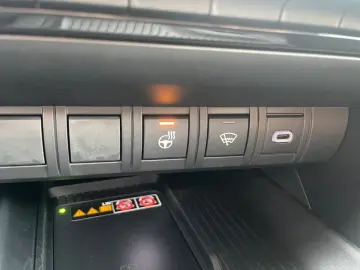 TOYOTA C-HR 1.8 Hybrid Teamplayer  Technik Paket CAM SH