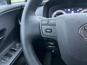 TOYOTA C-HR 1.8 Hybrid Teamplayer  LED el. Heck SHZ CAM