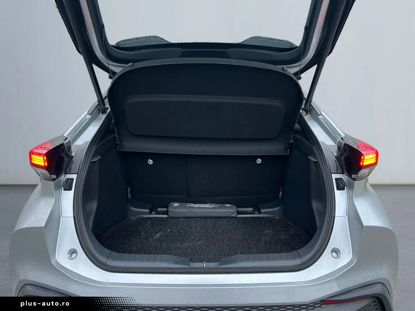 TOYOTA C-HR 1.8 Hybrid Teamplayer  LED el. Heck SHZ CAM