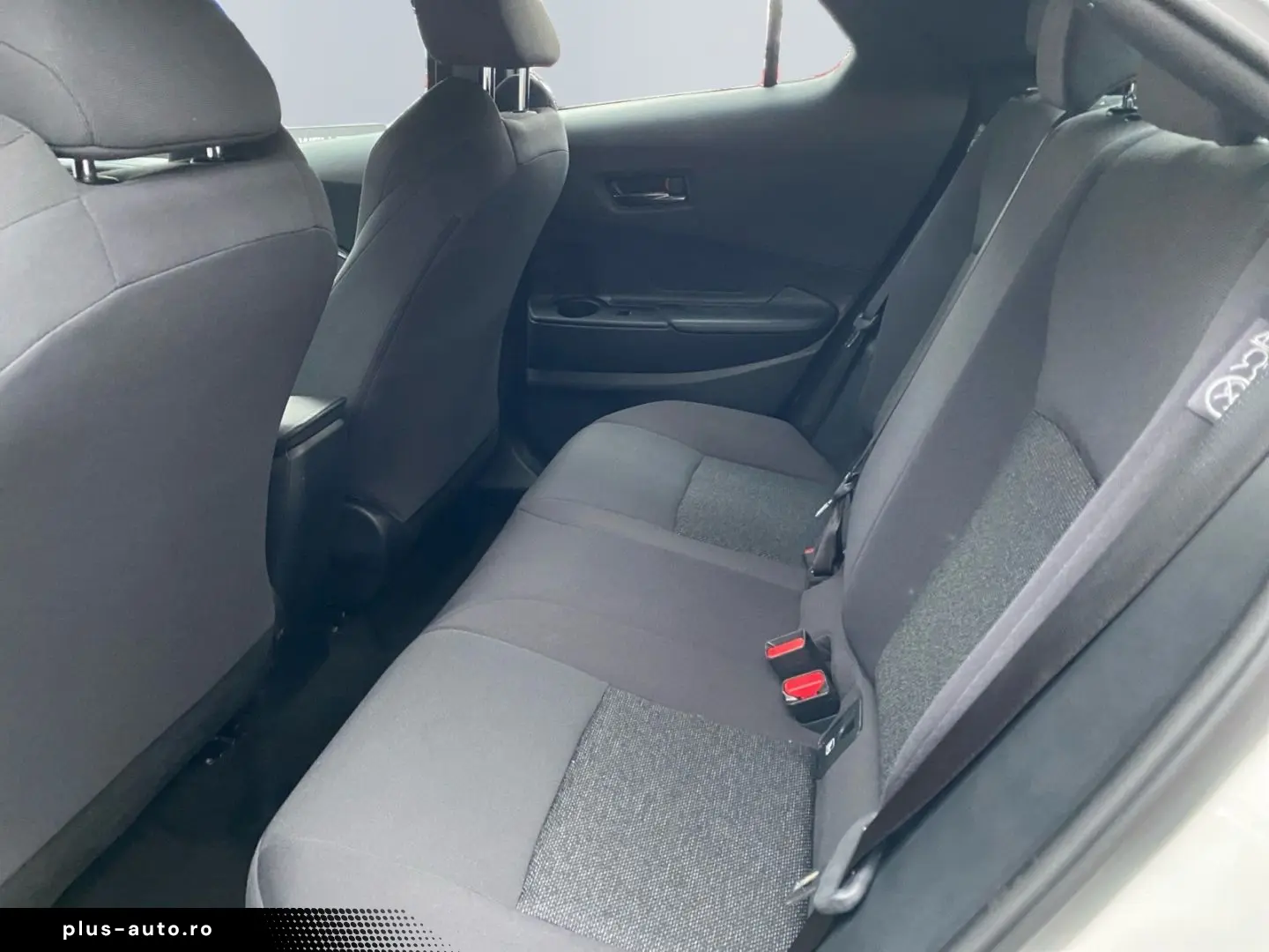 TOYOTA C-HR 1.8 Hybrid Business Edition  LED ACC SHZ CA