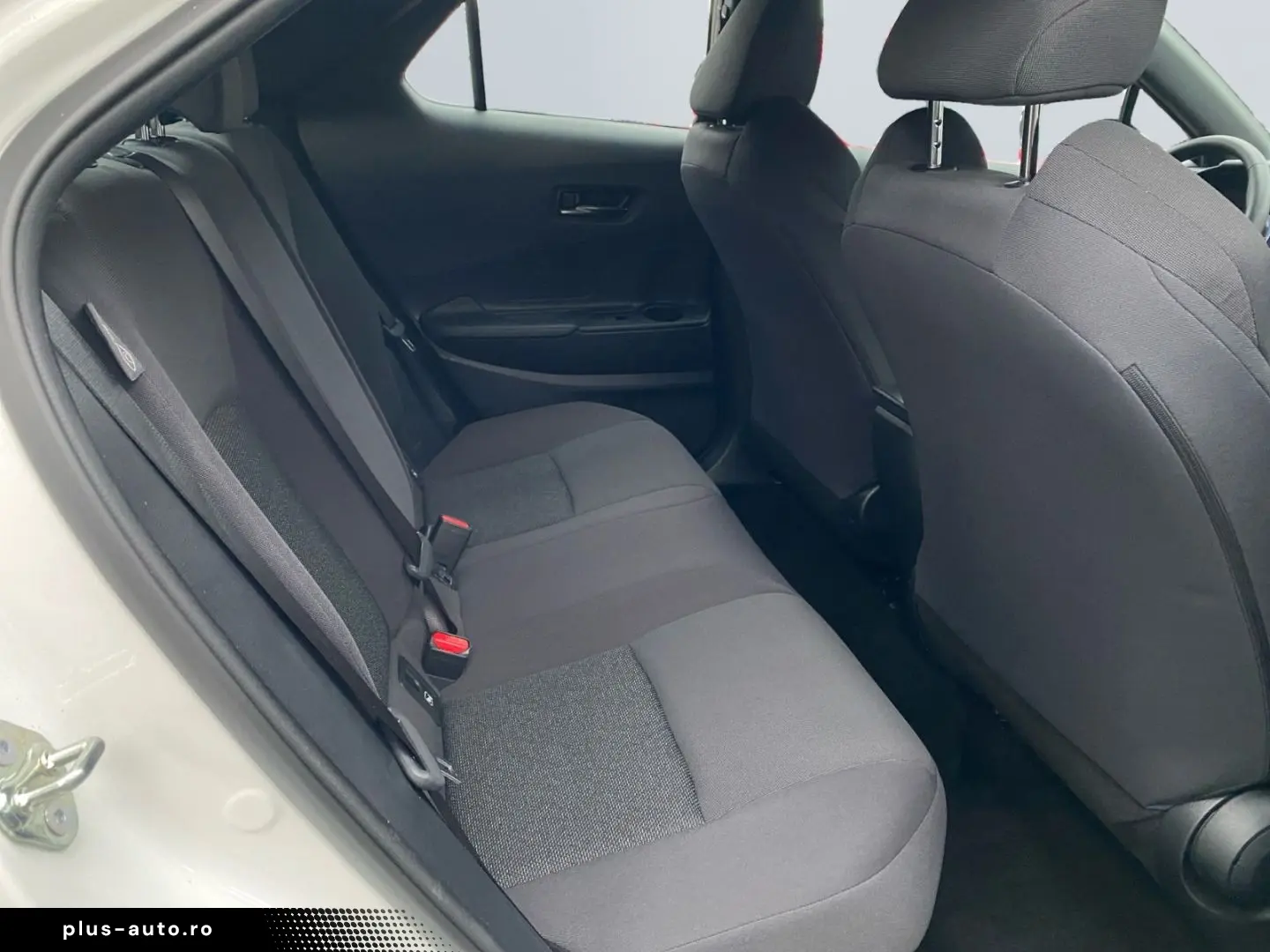 TOYOTA C-HR 1.8 Hybrid Business Edition  LED ACC SHZ CA