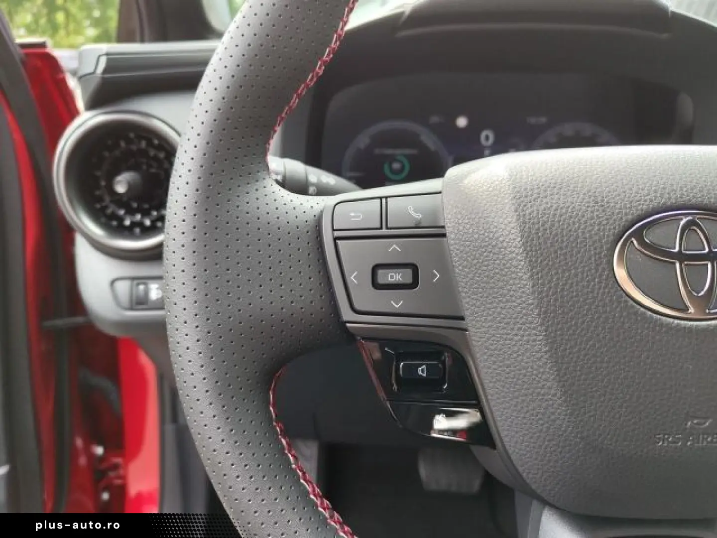 TOYOTA C-HR 2.0 Plug-in-Hybrid GR SPORT  JBL TECHNIK