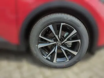 TOYOTA C-HR 1.8 FWD Team Deutschland ACC AUT LED Navi