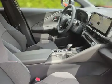 TOYOTA C-HR 1.8 FWD Team Deutschland ACC AUT LED Navi