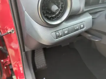 TOYOTA C-HR 1.8 FWD Team Deutschland ACC AUT LED Navi