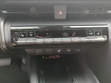 TOYOTA C-HR 1.8 FWD Team Deutschland ACC AUT LED Navi