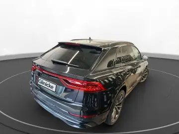 AUDI Q8 60 TFSIe qu. S line Pano Matrix LM 23  Navi B