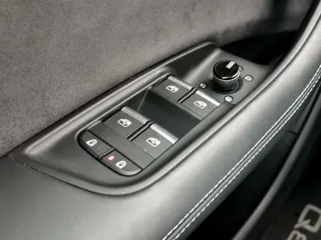 AUDI Q8 60 TFSI e quattro  Panorama  TOP-AUSSTATTUNG!