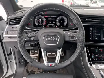 AUDI Q8 60 TFSI e quattro  Panorama  TOP-AUSSTATTUNG!