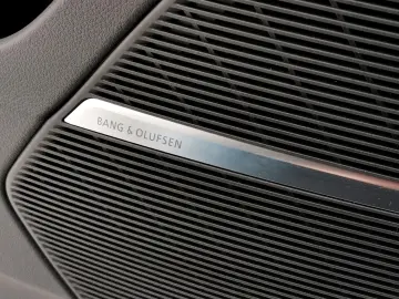 AUDI Q8 60 TFSI e quattro  Panorama  TOP-AUSSTATTUNG!