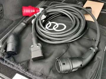 AUDI Q8 60 TFSI e quattro  Panorama  TOP-AUSSTATTUNG!