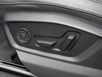 AUDI Q8 50 TDI Leder 21 Zoll Pano HUD Matrix