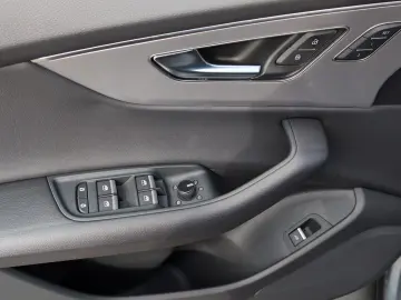 AUDI Q8 50 TDI qu tip Air HUD Pano Matrix Virtual Nav