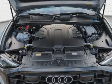 AUDI Q8 50 TDI qu tip Air HUD Pano Matrix Virtual Nav