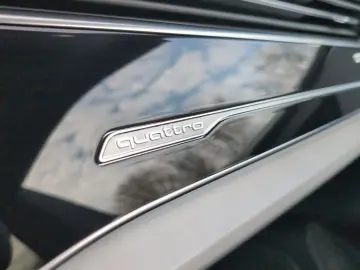 AUDI Q8 50 TDI qu tip Air HUD Pano Matrix Virtual Nav