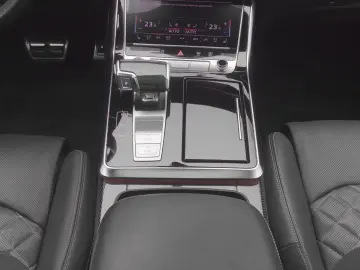 AUDI Q8 50 TDI qu. 2x S line Allr.Lenk PANO AHK StdHz
