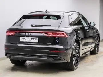 AUDI Q8 50 TDI Q S LINE STDHZG PANO AHK HD-MATRIX