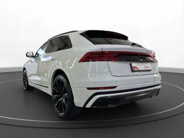 AUDI Q8 50 TDI quattro Tiptronic competition     AHK