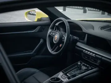 Porsche 992 -2 (911) Carrera BOSE