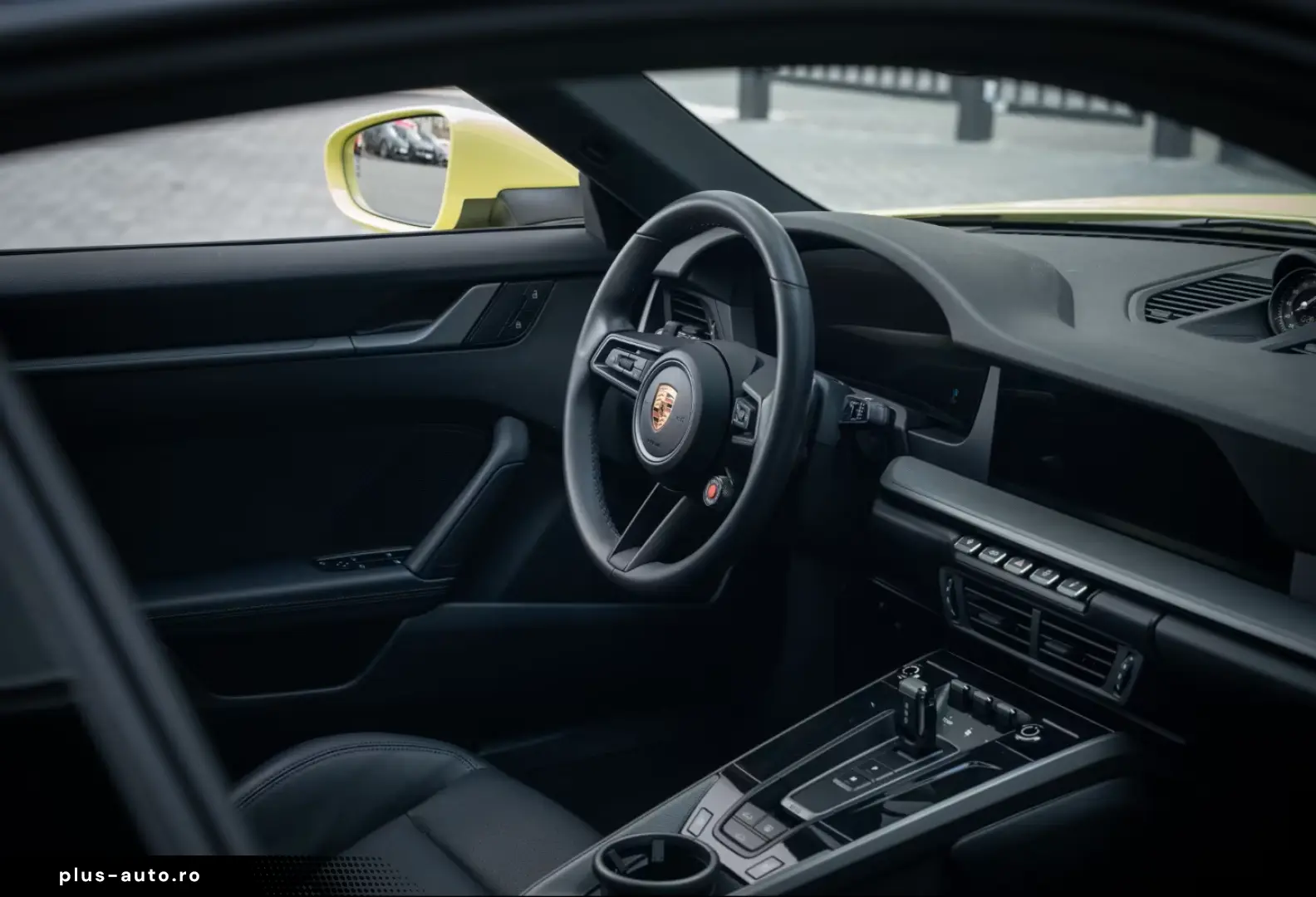 Porsche 992 -2 (911) Carrera BOSE