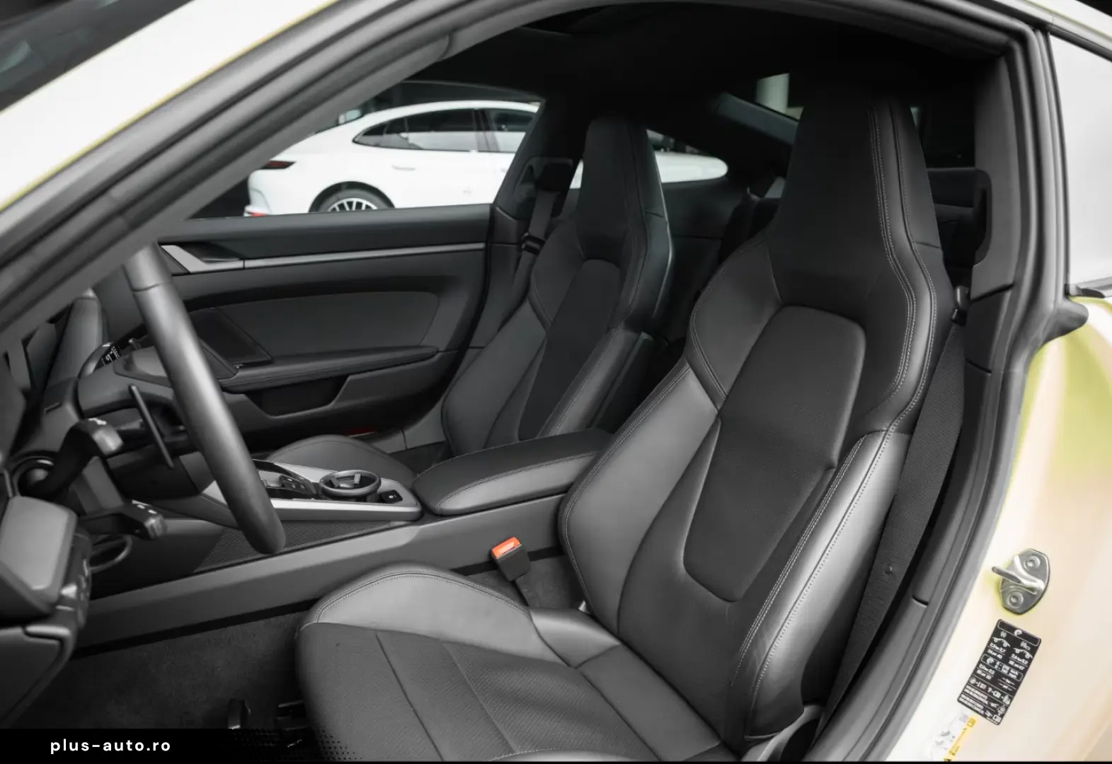 Porsche 992 -2 (911) Carrera BOSE