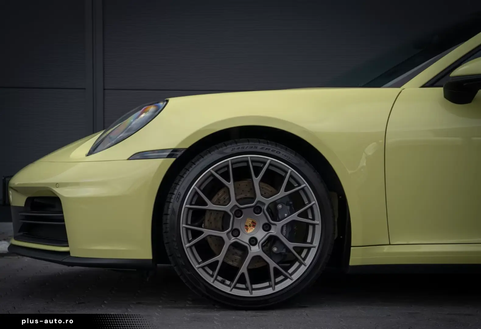 Porsche 992 -2 (911) Carrera BOSE