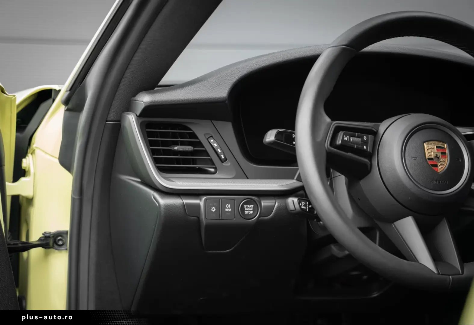 Porsche 992 -2 (911) Carrera BOSE