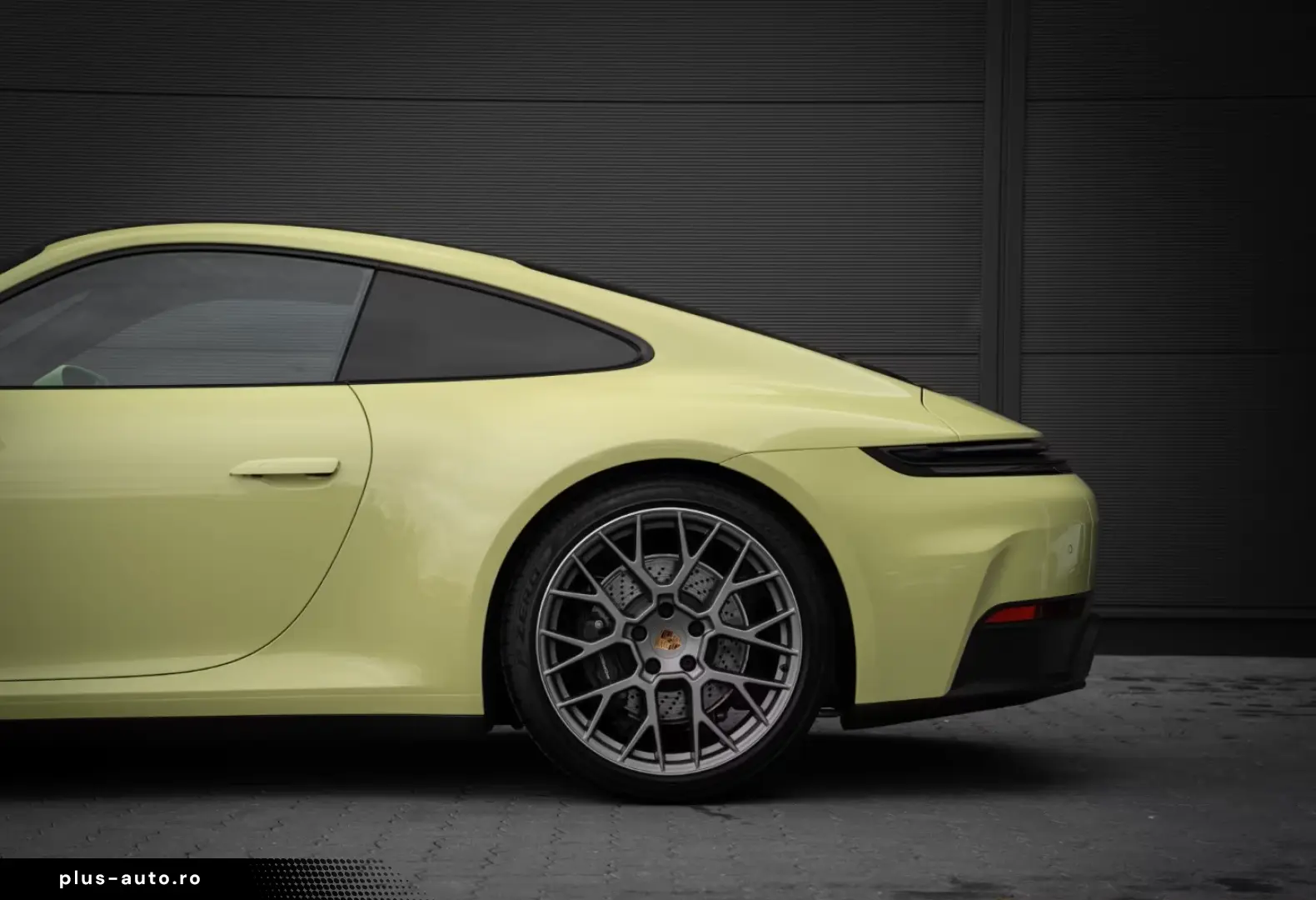 Porsche 992 -2 (911) Carrera BOSE