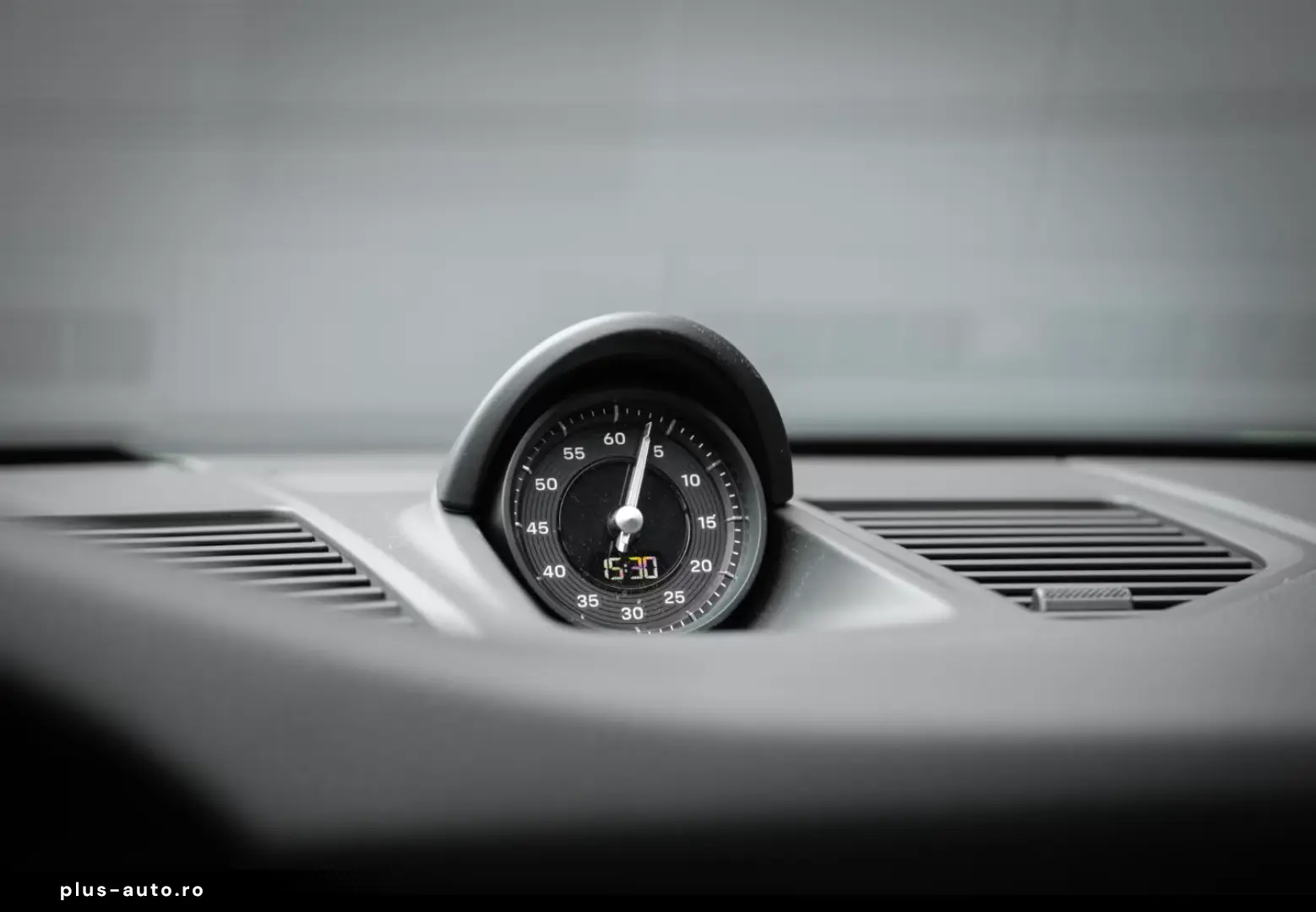 Porsche 992 -2 (911) Carrera BOSE