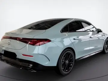 Mercedes-Benz CLA 200 AMG MULTIBEAM DISTRONIC 360