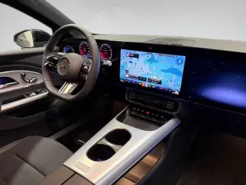 Mercedes-Benz CLA 200 AMG MULTIBEAM DISTRONIC 360