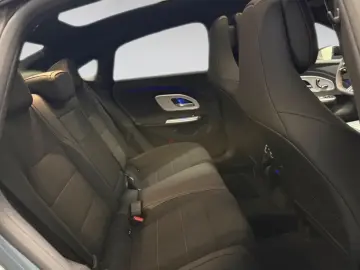 Mercedes-Benz CLA 200 AMG MULTIBEAM DISTRONIC 360