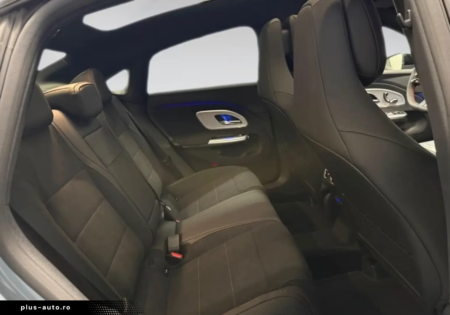 Mercedes-Benz CLA 200 AMG MULTIBEAM DISTRONIC 360