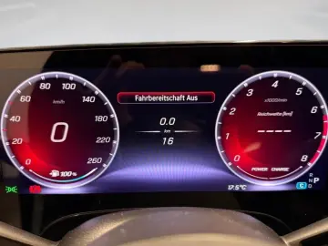 Mercedes-Benz CLA 200 AMG MULTIBEAM DISTRONIC 360