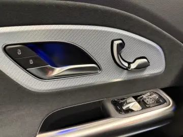 Mercedes-Benz CLA 200 AMG MULTIBEAM DISTRONIC 360