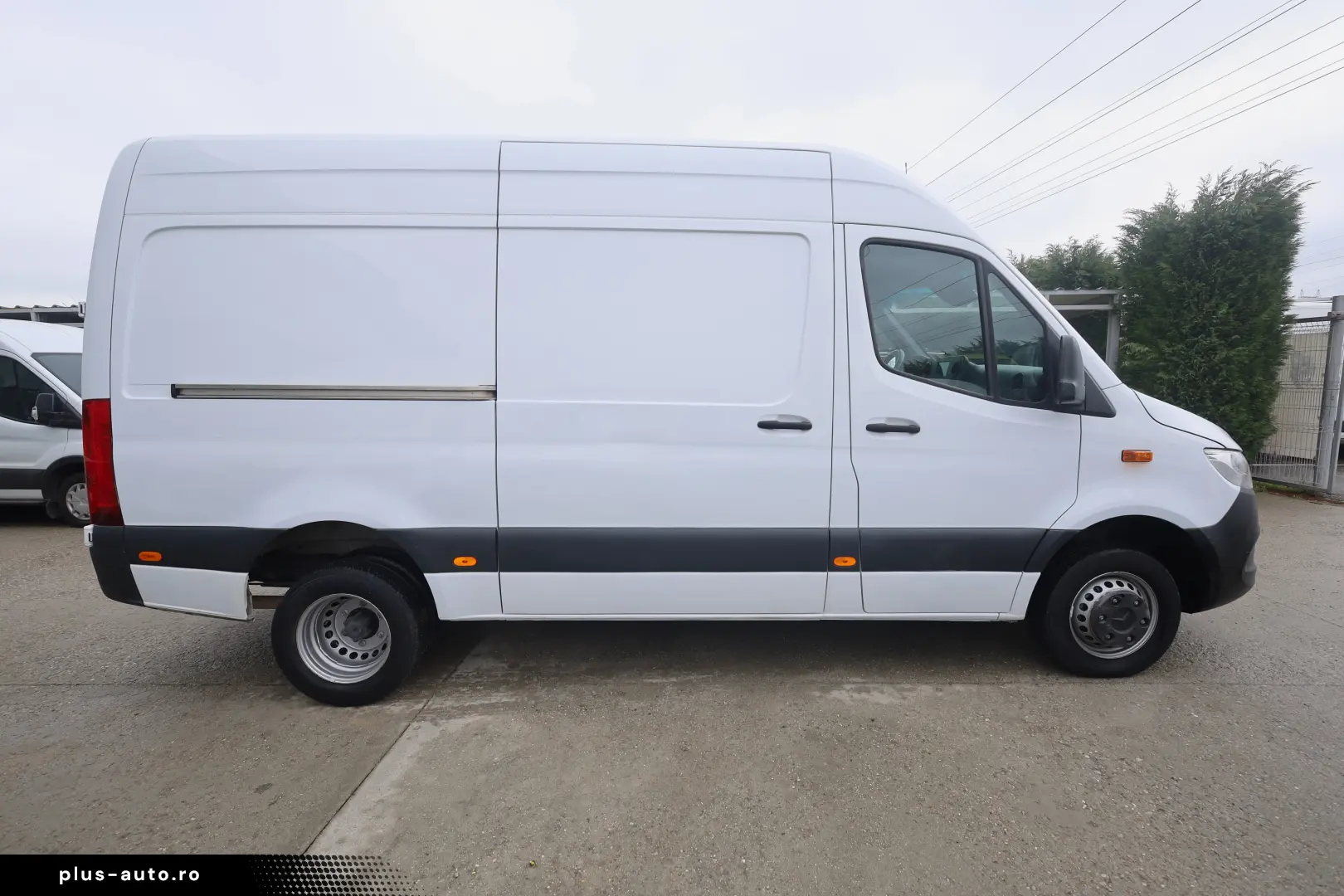Mercedes-Benz Sprinter L2H2 2.2D 143CP - Axa Dubla