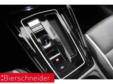 VW Golf 8 1.5 TSI DSG e-Hybrid GTE PA Black Style 1