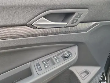 VW Golf 1.5 TSI GTE eHybrid DSG 200kW  LEDER PANOD