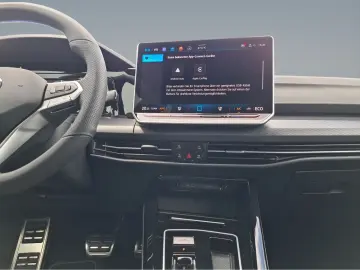 VW Golf 1.5 TSI GTE eHybrid DSG 200kW  LEDER PANOD