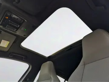 VW Golf 1.5 TSI GTE eHybrid DSG 200kW  LEDER PANOD