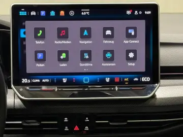 VW Golf GTE   MATRIX NAVI PANO LEDER AHK ACC DCC