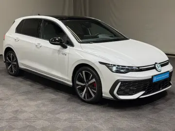 VW Golf GTE   MATRIX NAVI PANO LEDER AHK ACC DCC