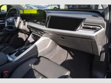 Audi Q5 2.0 TDI 150 kW Quattro S Line AHK Pano Tech p