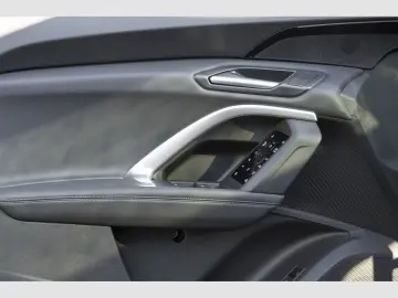 Audi Q5 2.0 TDI 150 kW Quattro S Line AHK Pano Tech p