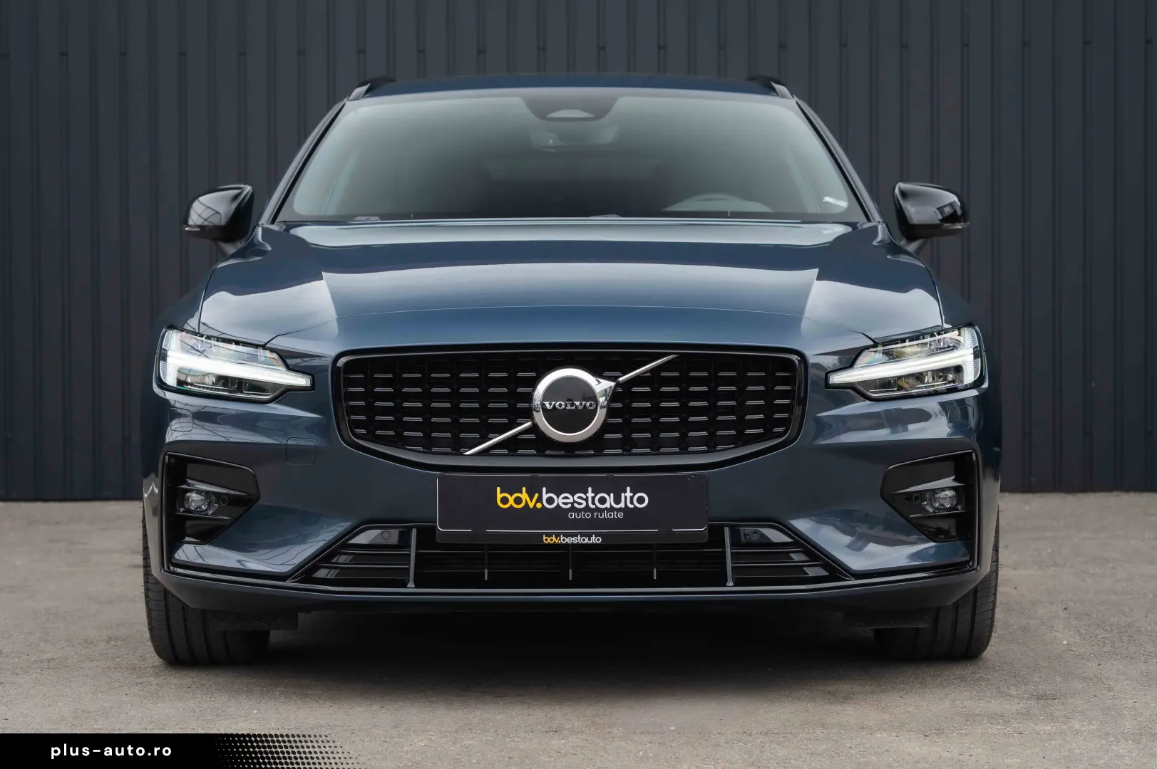 Volvo V60 B4 MHEV Geartronic R-Design