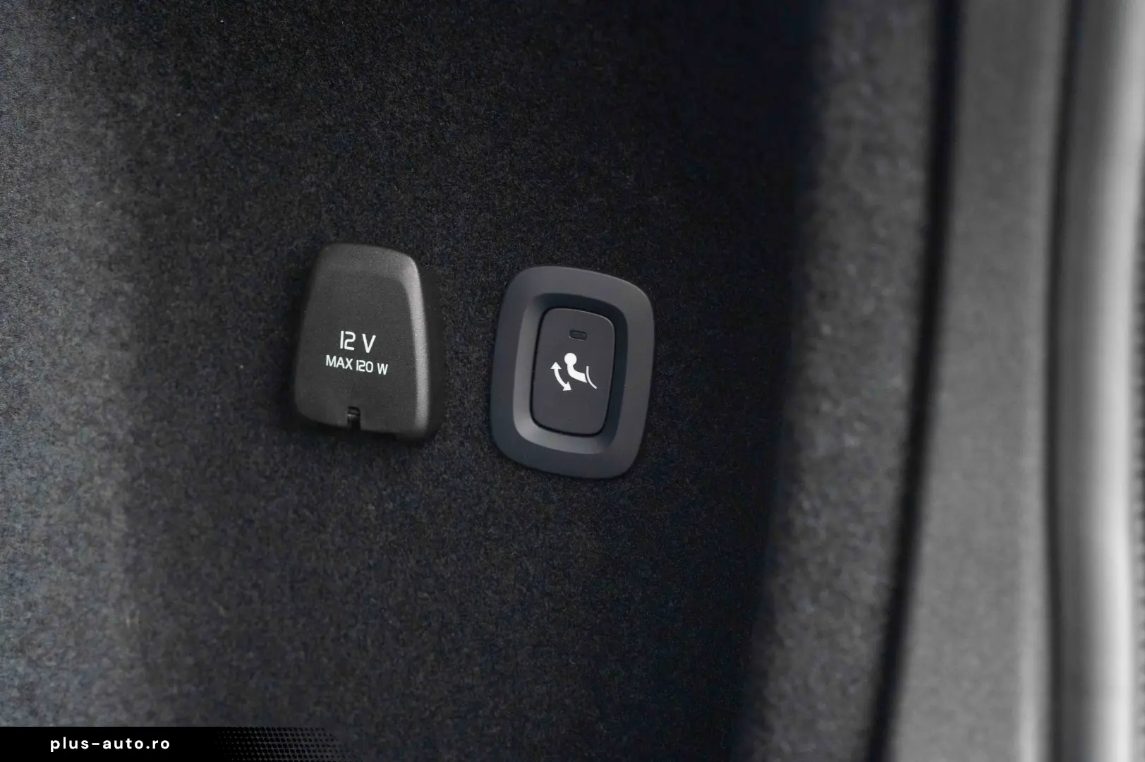 Volvo V60 B4 MHEV Geartronic R-Design